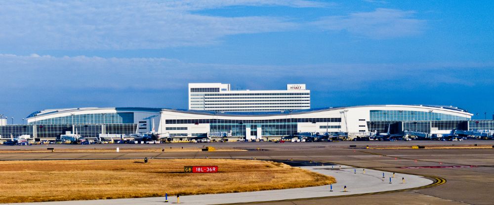 United Airlines DFW Terminal – Dallas Fort Worth International Airport