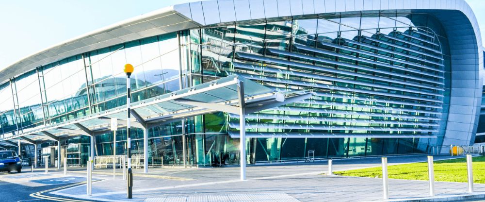 United Airlines DUB Terminal- Dublin Airport