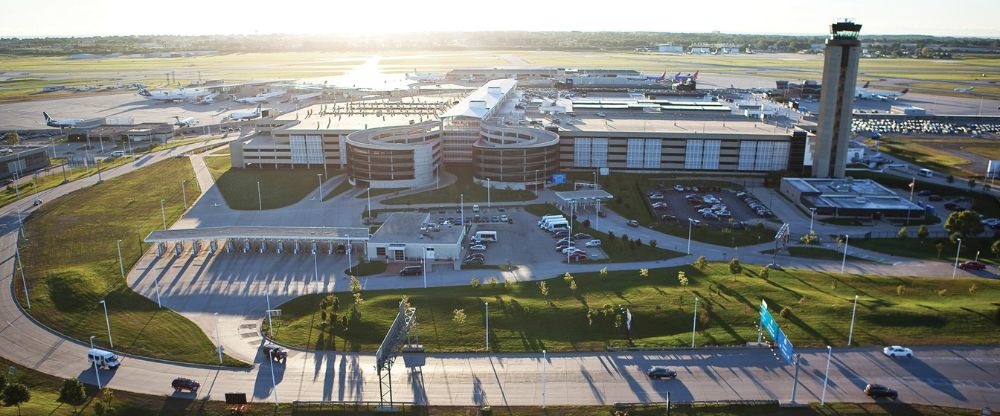 United Airlines MKE Terminal – General Mitchell International Airport