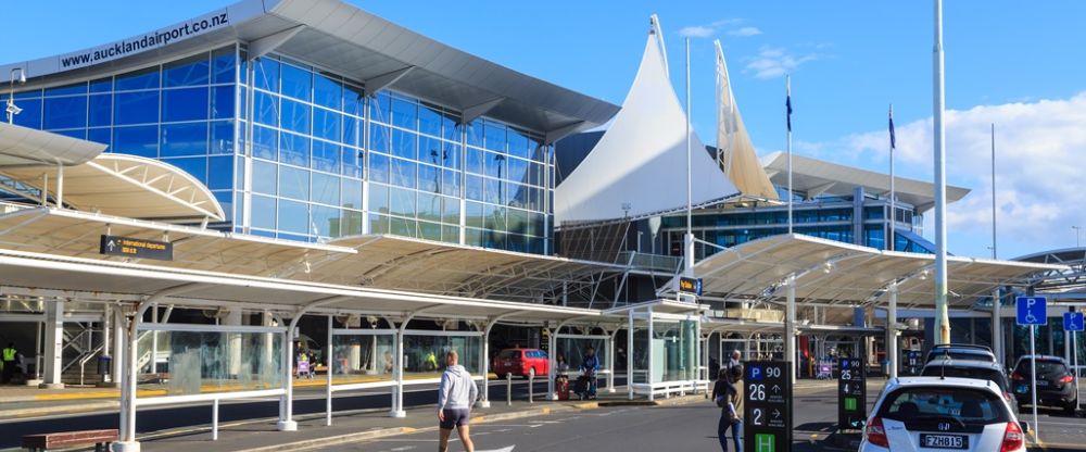 Emirates Airlines AKL Terminal- Auckland Airport