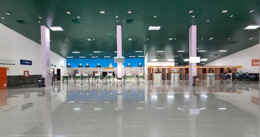 Viva Aerobus SNU Terminal – Abel Santamaría Airport