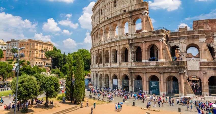 Alaska Airlines Announces Grand Voyage: Direct Flights from Seattle to Rome