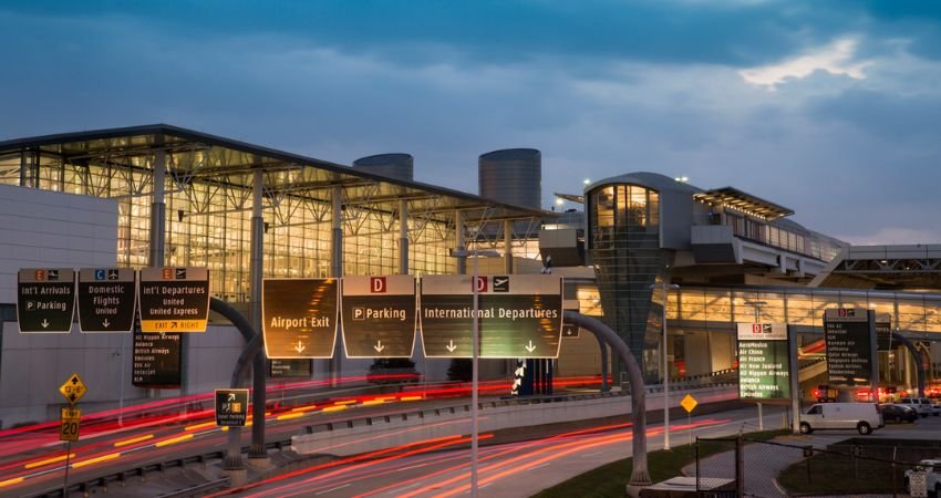 Emirates Airlines IAH Terminal – George Bush Intercontinental Airport