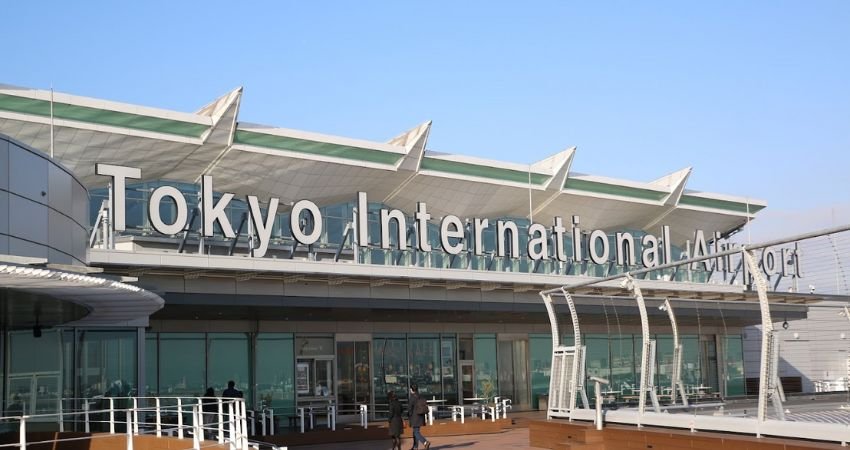 China Eastern Airlines HND Terminal – Haneda Airport