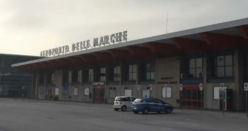 Wizz Air AOI Terminal – Marche Airport